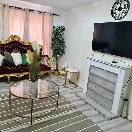 Вилла London - Sleeps 4 - Parking - Garden - Petfriendly Экстерьер фото